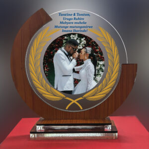 Max003-Glass Statuette Plaque